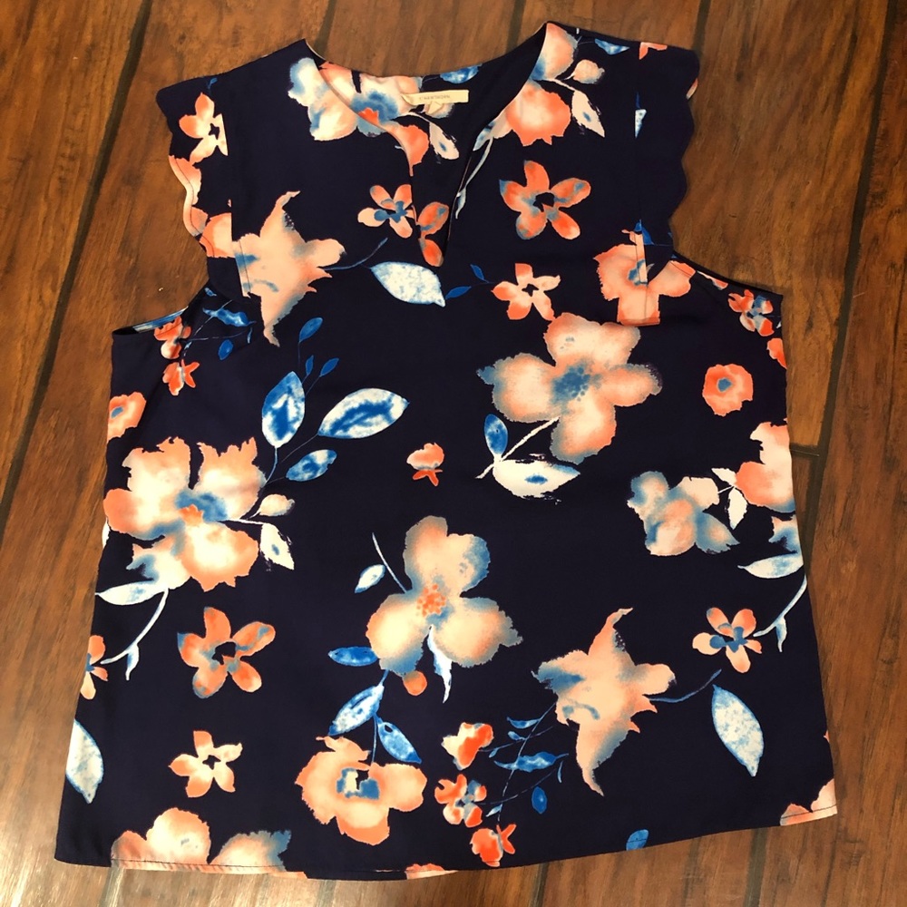 V neck navy blue floral top